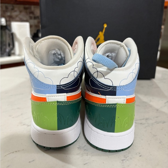 Size 6.5Y Jordan 1 Mid SE GS Stitch Sail Orange Junior Kids Casual DX2462-100 - Picture 4 of 7